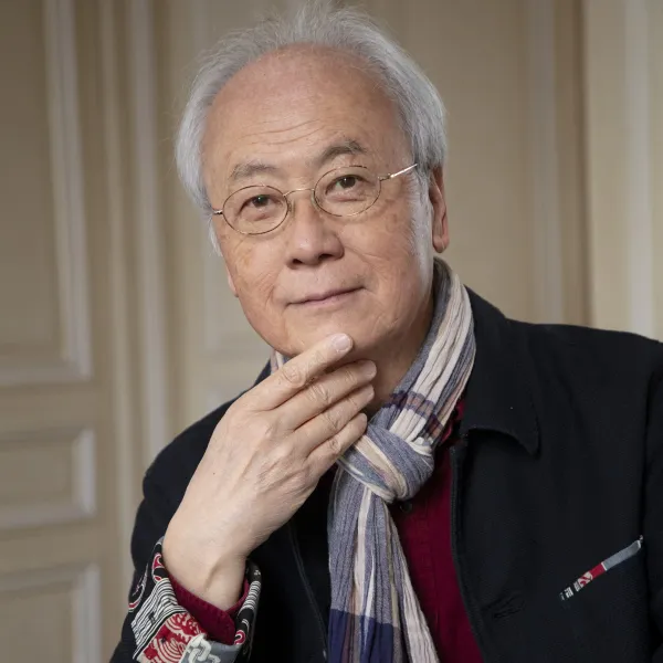 Photo d'Akira Mizubaysahi